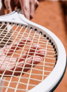 Responsive tennis strings for spin and precision